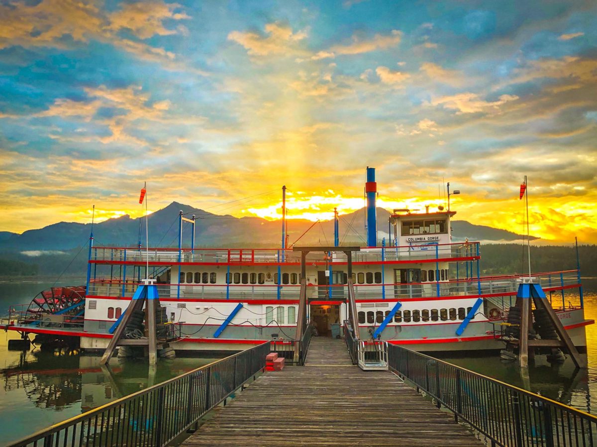 dinner cruise hood river oregon