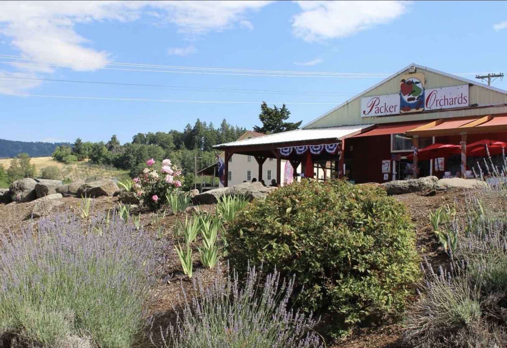 Packer Orchard farm Hood River